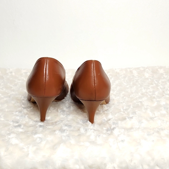 Julio Leather Pump Heel shoe. - Picture 6 of 12